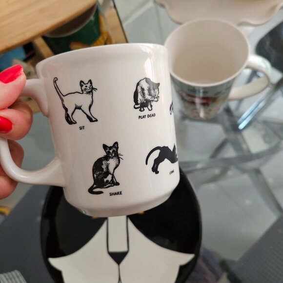Set of four cat mugs, cat lovers memorabilia - Picture 3 of 5